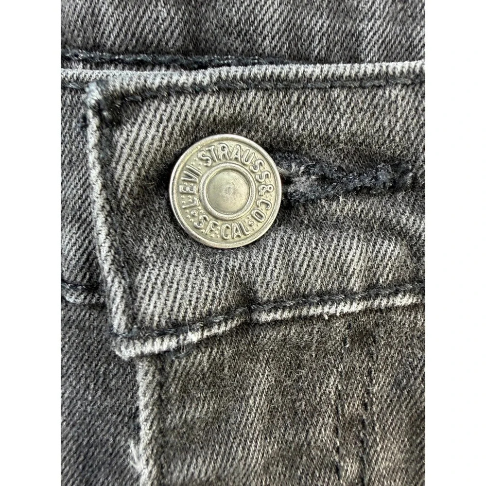 Levis levi 527